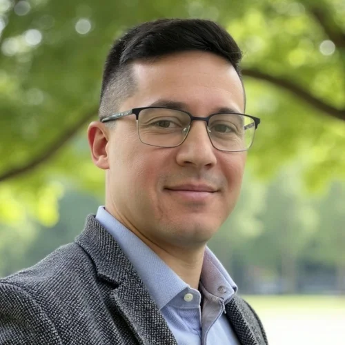 Geoff Bruskin, CEO of White Tiger Connections